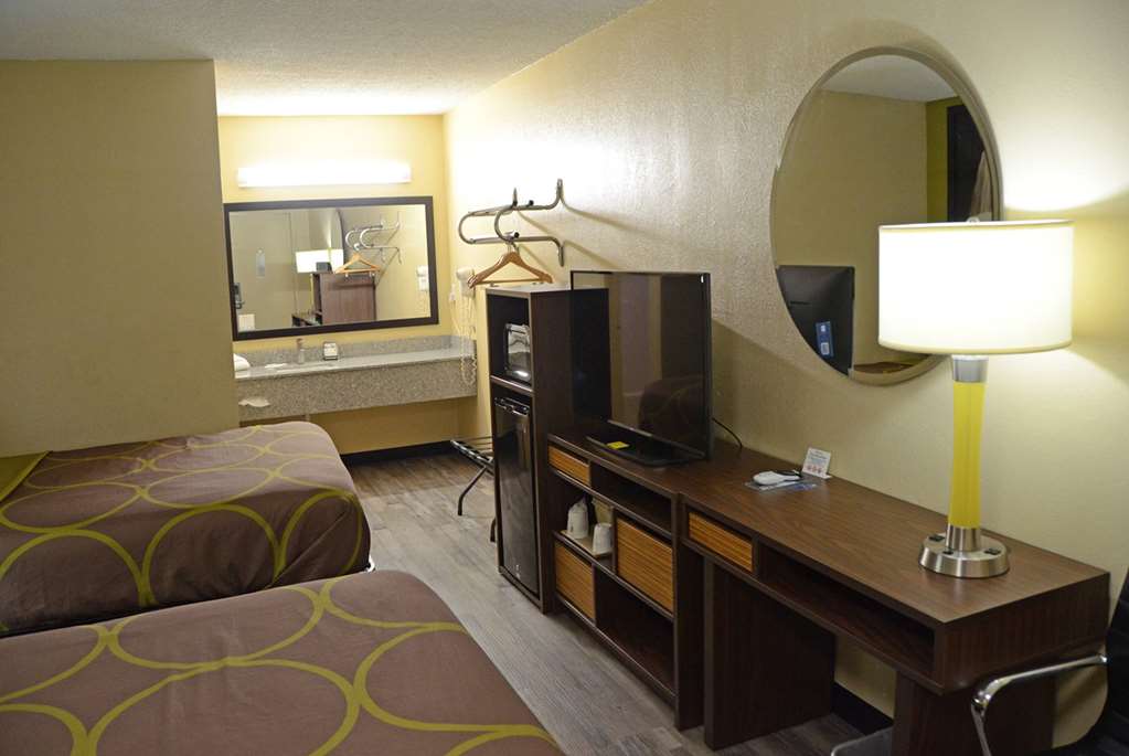 Super 8 by Wyndham Lafayette Purdue Area - photo 28