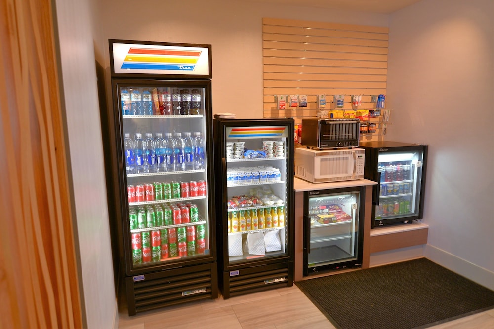 Holiday Inn Express & Suites Onalaska La Crosse Area by IHG - photo 24