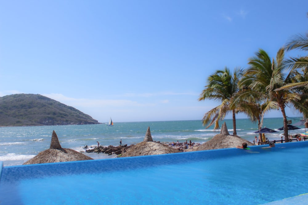 Infinity pool