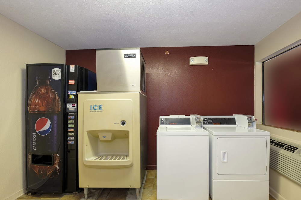 Red Roof Inn Columbus MS - photo 21