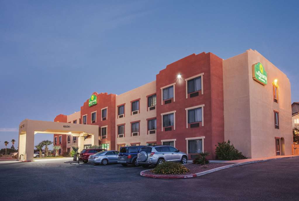 La Quinta Inn & Suites by Wyndham NW Tucson Marana - photo 3