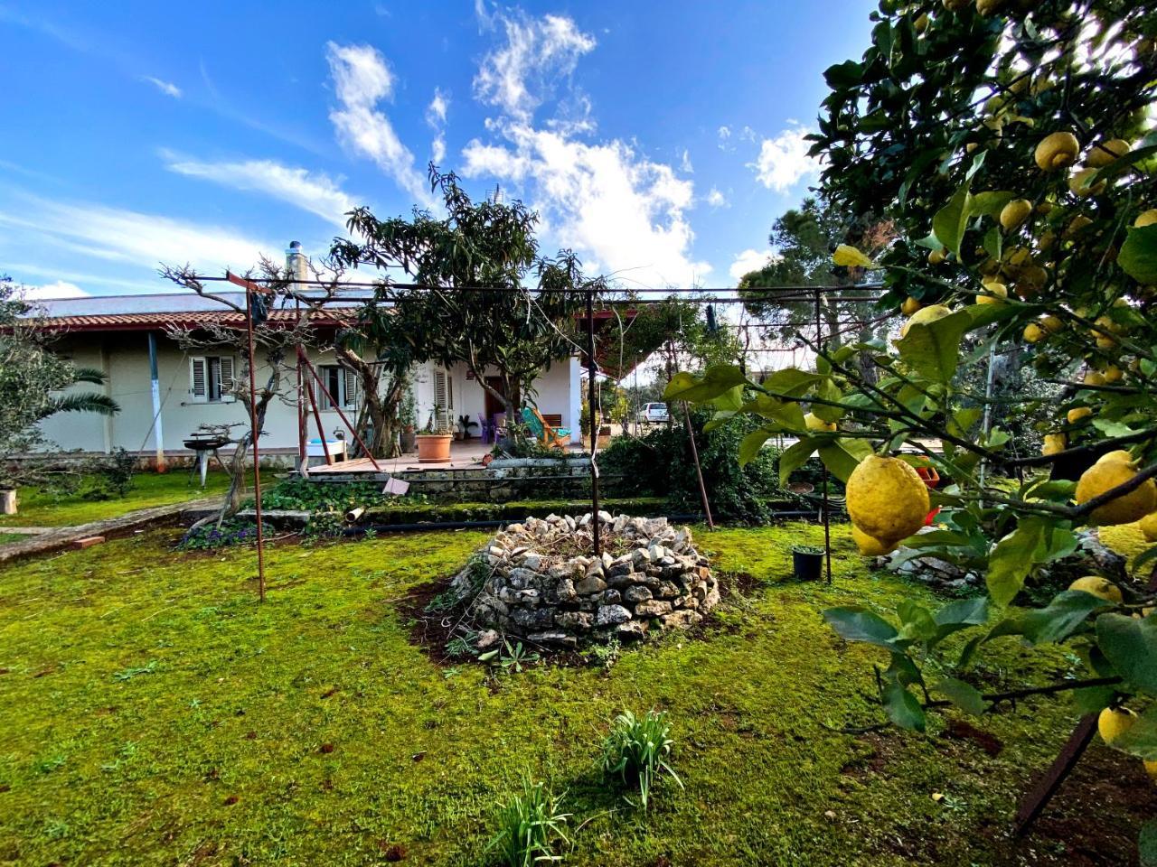 Il Giardino di Bea Accogliente Villa All'aperto — 4-Star Luxury Hotel in Casarano, Italy