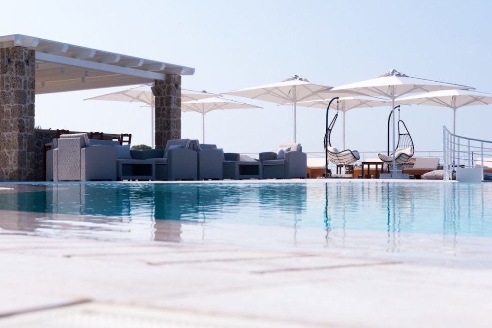 Villa Caldera — 4-Star Luxury Hotel in Porto Cheli, Greece