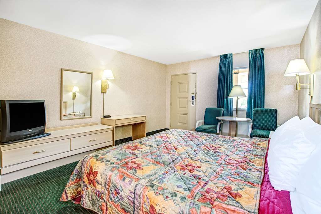 Days Inn by Wyndham Arlington Washington DC - photo 6