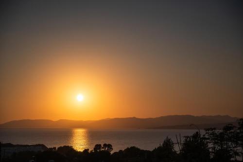 Nikolas Apartment — 4-Star Luxury Hotel in Pefki, Greece