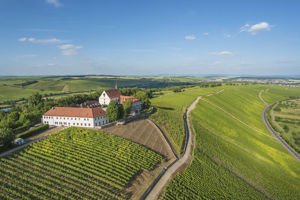 Vogelsburg — hotel in Volkach