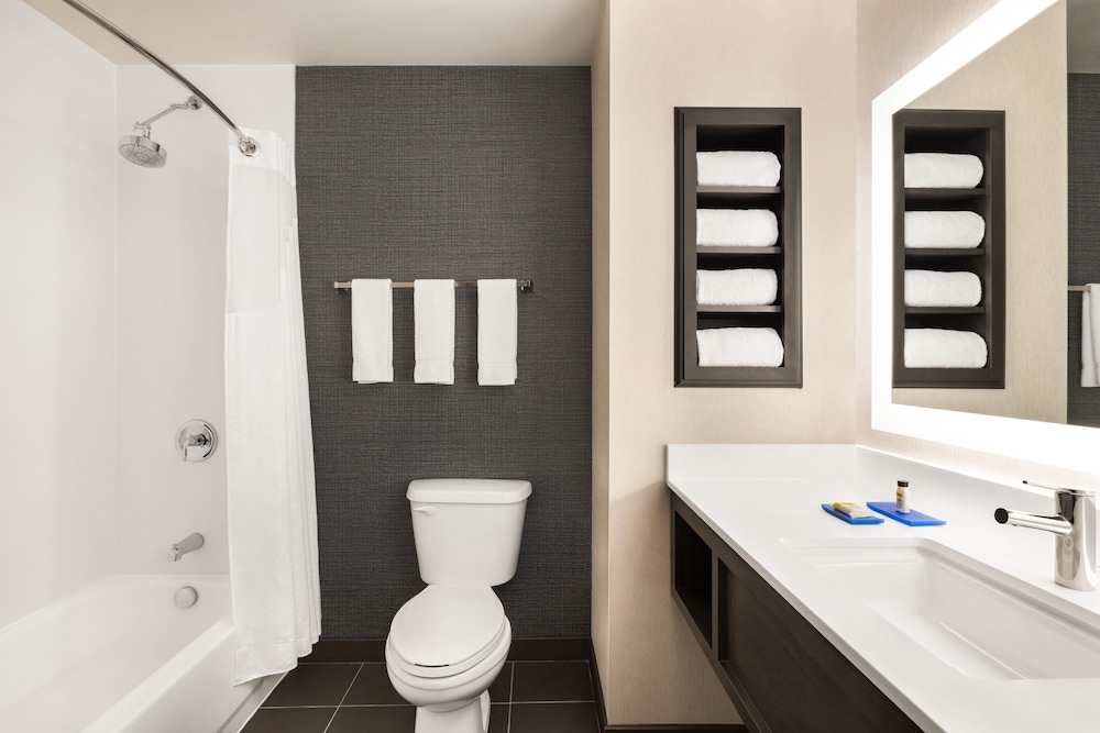 Holiday Inn Express Hotel & Suites Denver Airport by IHG - photo 19