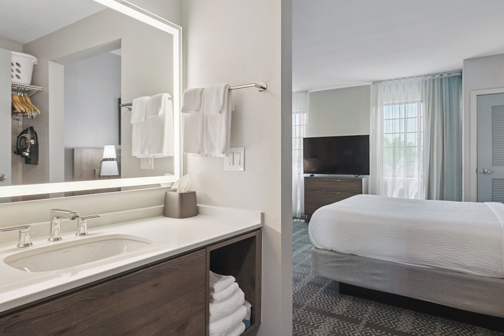 Staybridge Suites Sacramento Woodland - photo 26