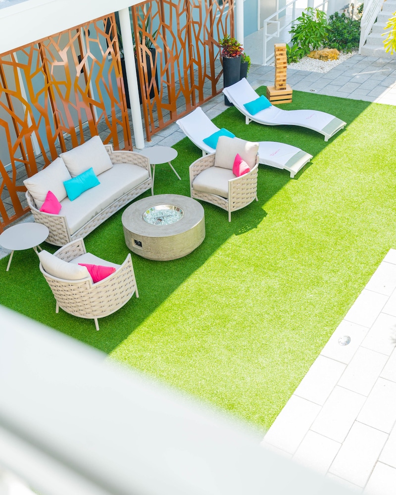 The Saint Hotel - photo 160