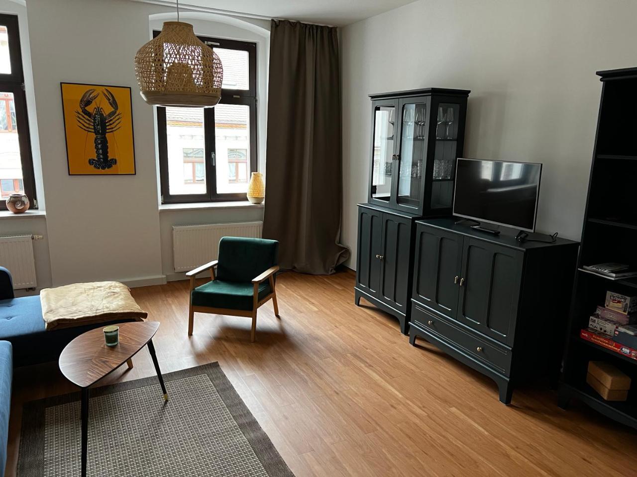 FeWo Luise mit 4 Zimmer Balkon 127qm — 4-Star Luxury Hotel in Goerlitz, Germany