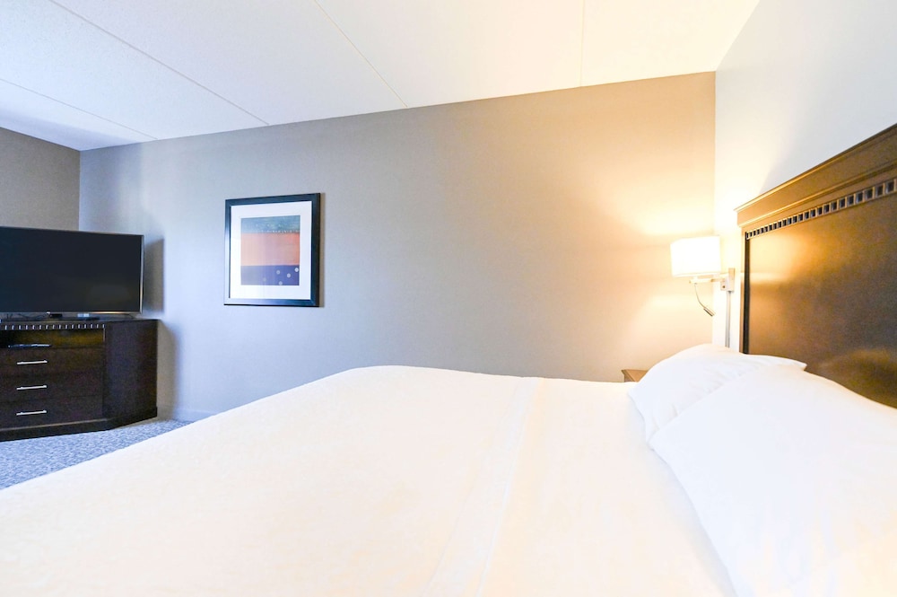 Hampton Inn Suites Smithfield - photo 11