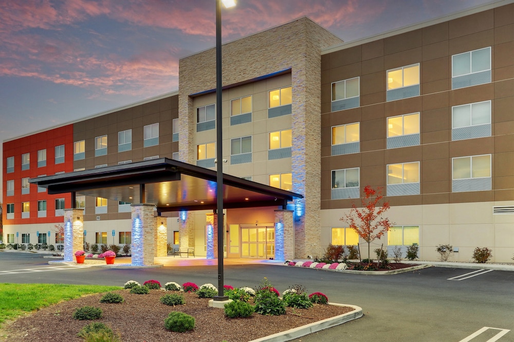 Holiday Inn Express & Suites Middletown Goshen an IHG Hotel - featured photo