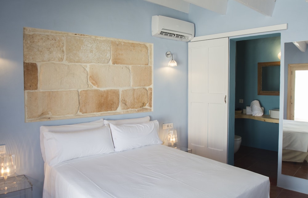 Rifugio Azul in Ciutadella, Spain