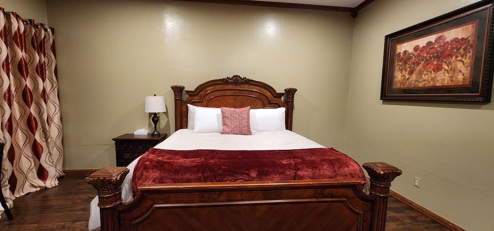The Whispering Pines Inn Bed & Breakfast - photo 20