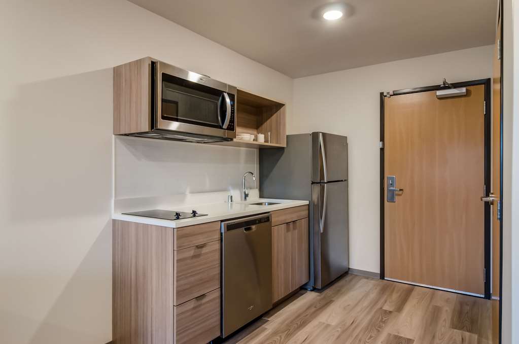 WoodSpring Suites Tacoma Lakewood - photo 18