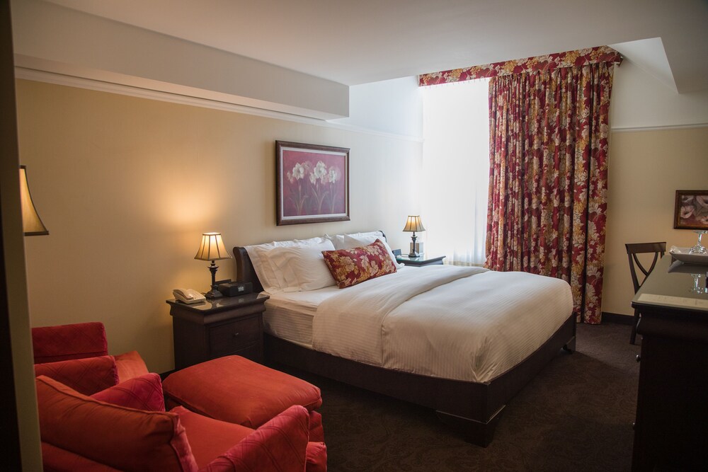 Hotel Vallea Bromont Tapestry Collection By Hilton — Bromont