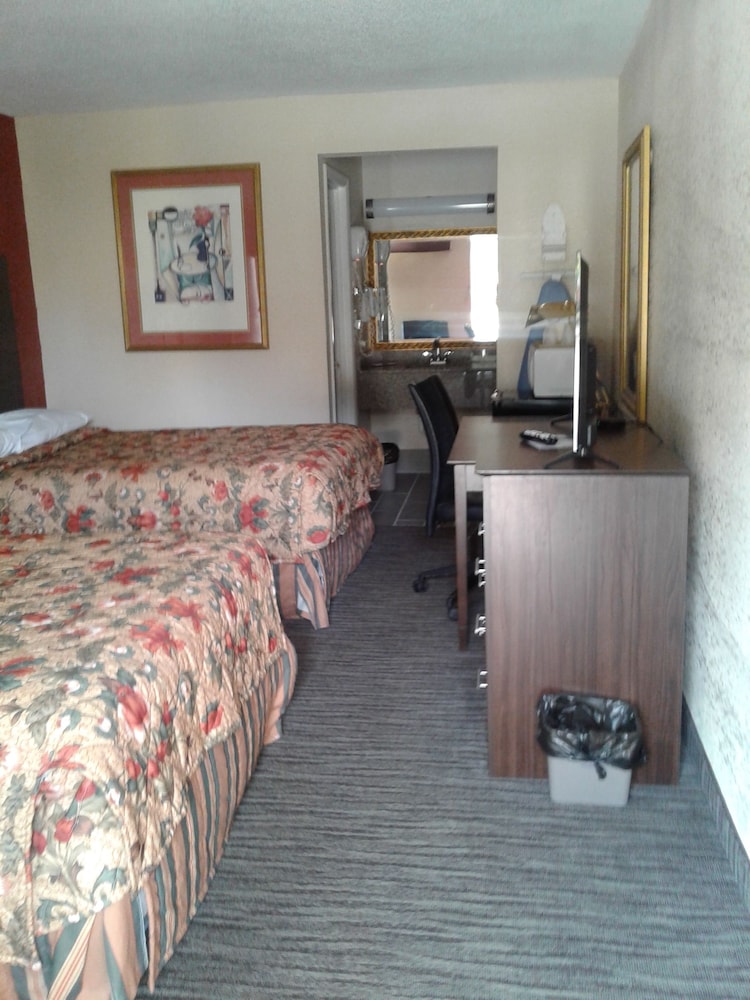 Budget Inn Express South Carolina - photo 2