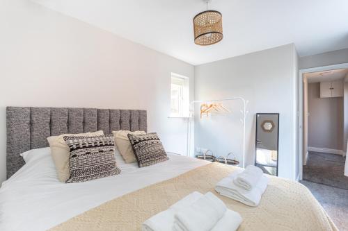Queens Road 2 Bed apartments Central Richmond