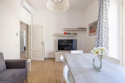 Casa MARIA casa vacanze Aurelio — 4-Star Luxury Hotel in Rome, Italy