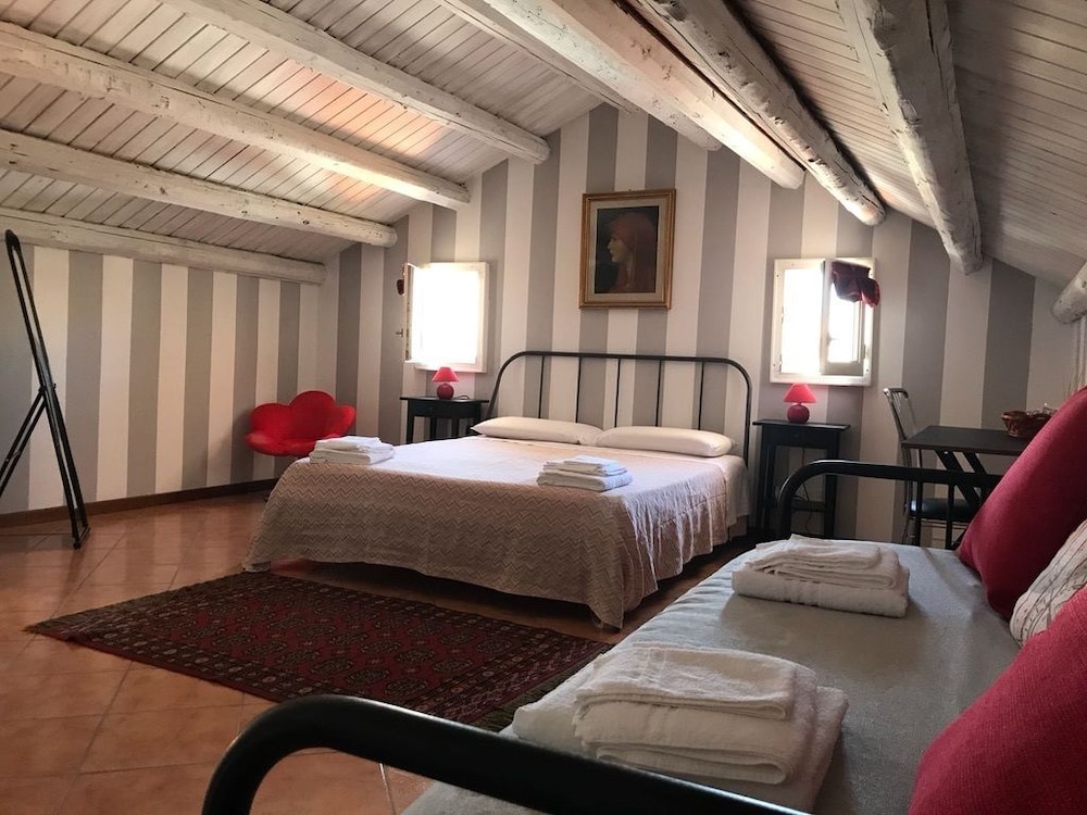Casa Querencia rooms — 4-Star Luxury Hotel in Palermo, Italy