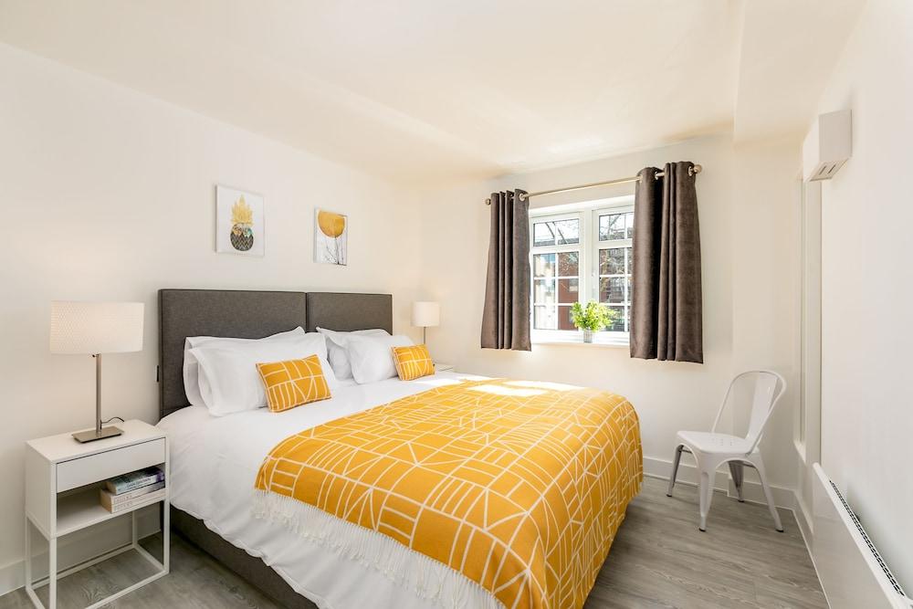 The Faculty Serviced Apartments — 4-Star Luxury Hotel in Reading, United Kingdom