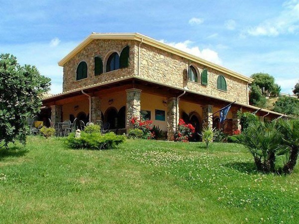 Hotel Janas — Tertenia