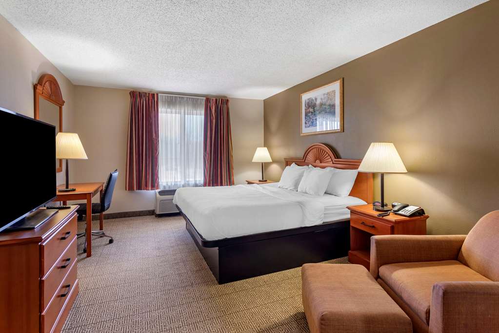 Quality Inn & Suites Rockport Owensboro North - photo 8
