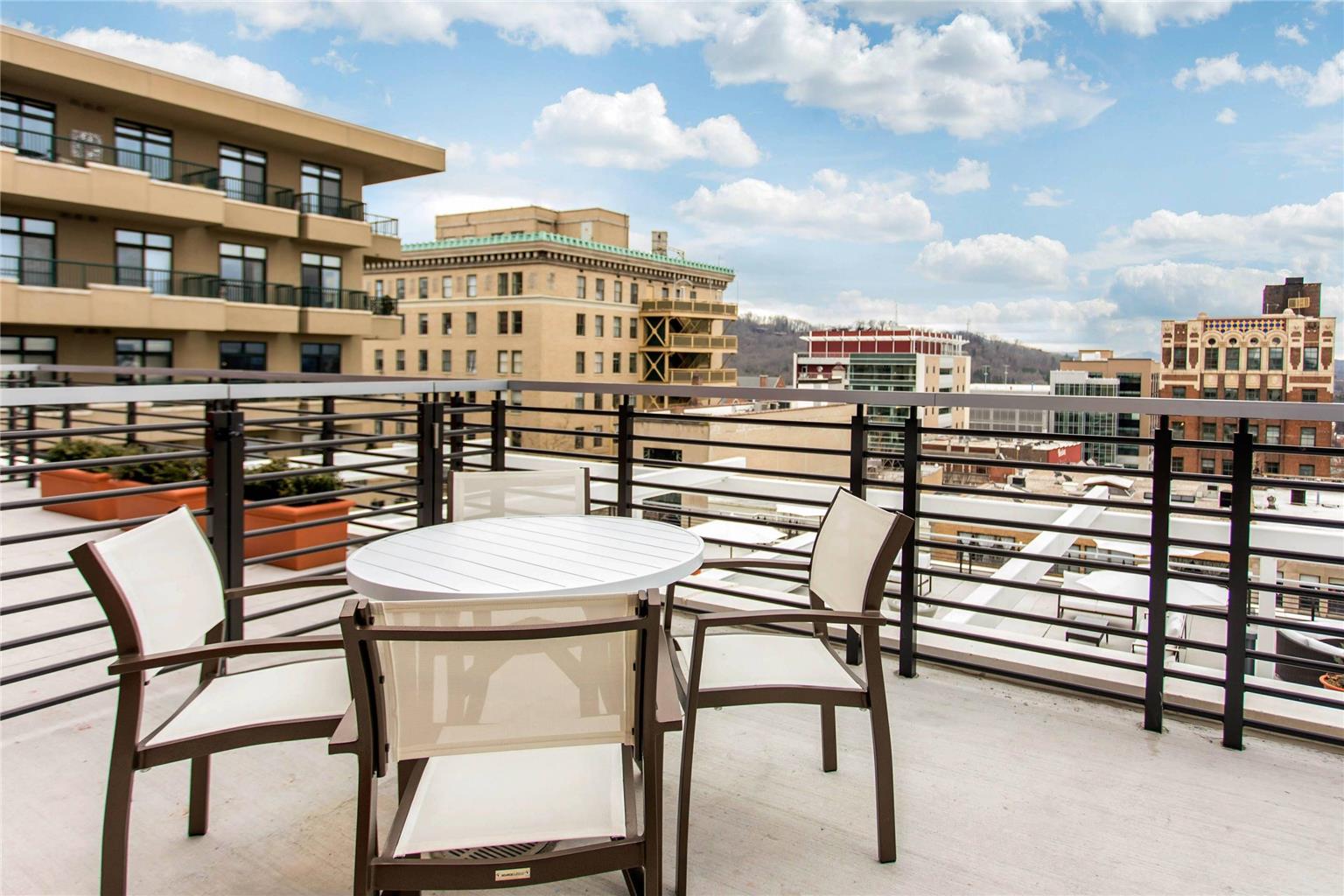 Cambria Hotel Downtown Asheville - photo 35