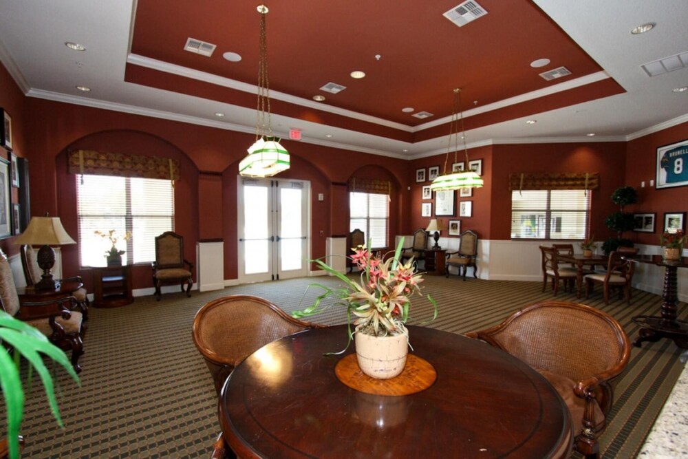 2633 Trafalgar Village - photo 16