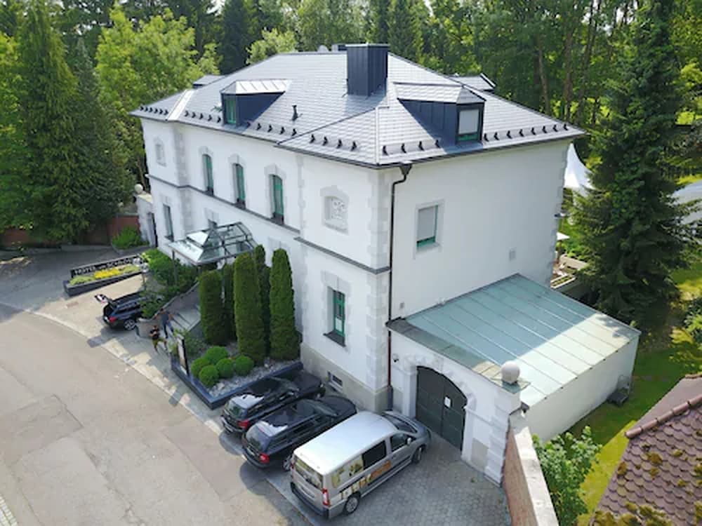 Hotel am Schloss — hotel in Illertissen