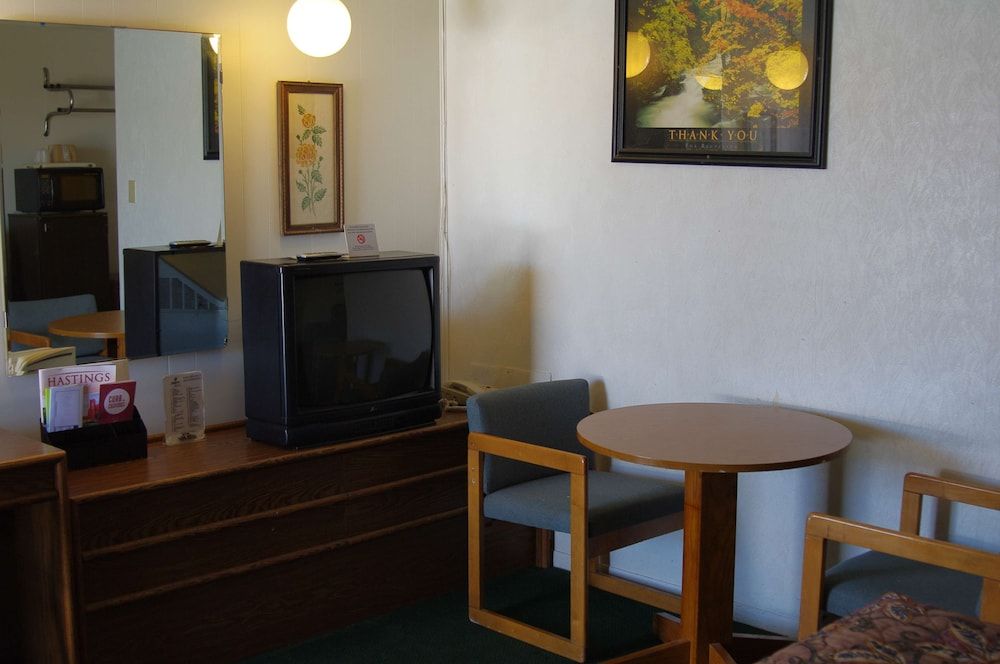 Rainbow Motel Hastings - photo 6
