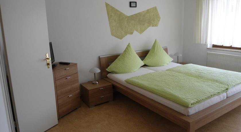 Hefterwaldstüble - carbon neutral hotel in Schramberg