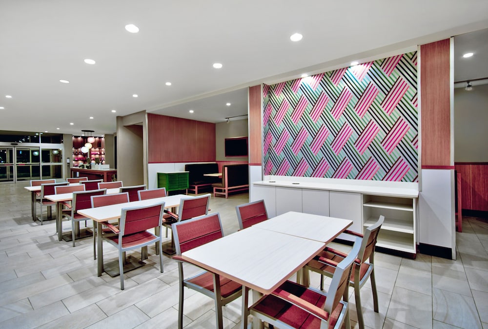 Holiday Inn Erie by IHG - photo 40