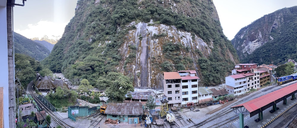 Usgar Machupicchu Boutique in Unknown City, Peru