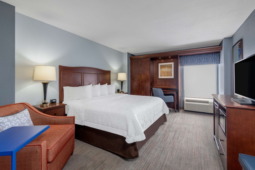 Hampton Inn Denver International Airport - photo 13