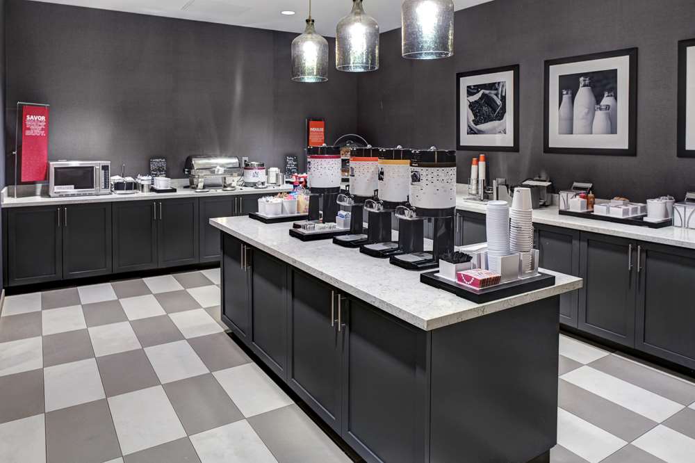 Hampton Inn & Suites Richmond Downtown - photo 12