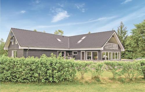 Nice Home In Glesborg With Sauna — 4-Star Luxury Hotel in None, Denmark