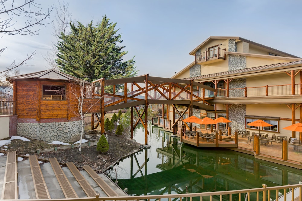 Holiday Inn Resort The Lodge At Big Bear Lake by IHG - photo 80