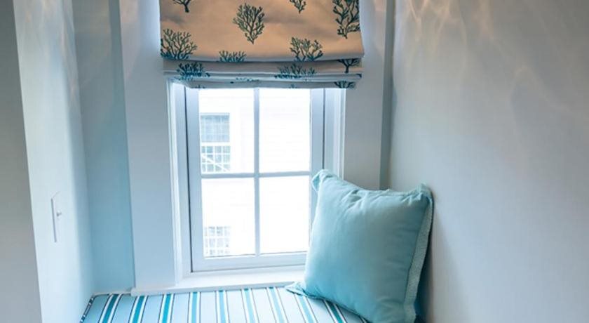 The Newport Inn in Newport, United States