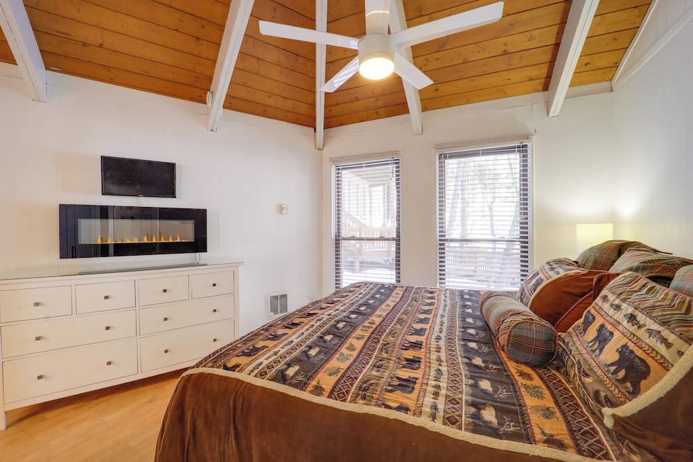 1 Mi to Beech Mountain Resort: Comfy Condo - photo 12