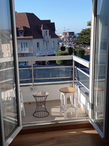 Courseulles Bellevue in Courseulles-Sur-Mer, France