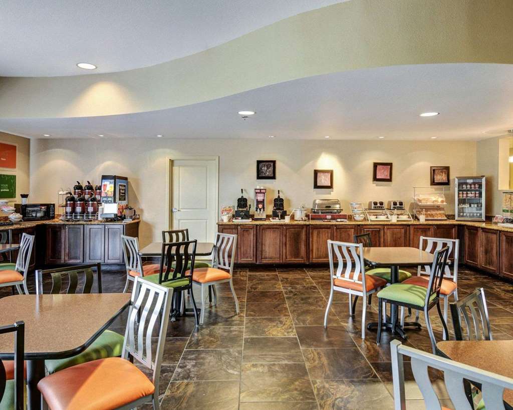 Comfort Suites near Hot Springs Park - photo 34