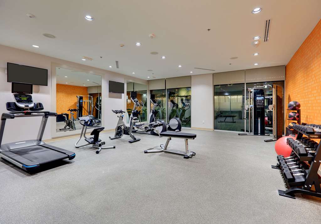 La Quinta Inn & Suites by Wyndham Lakeway - photo 27