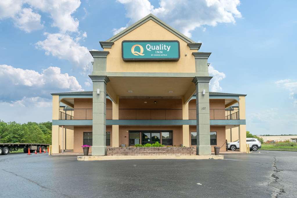 Quality Inn Adairsville Calhoun South - photo 2