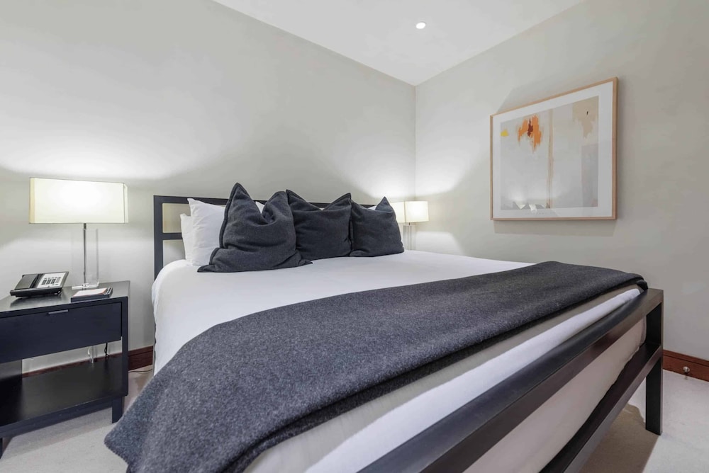 Solaris Residences - photo 32