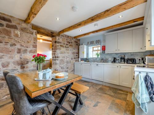 The Stables Uk46731 — 4-Star Luxury Hotel in Wootton, United Kingdom