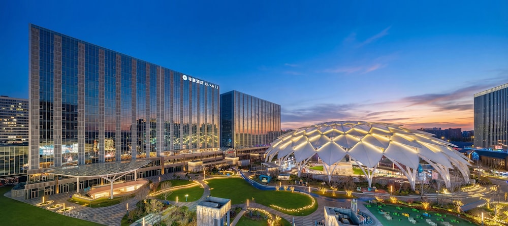 Beijing XuanLi Hotel — 4-Star Luxury Hotel in Beijing, People's Republic of China