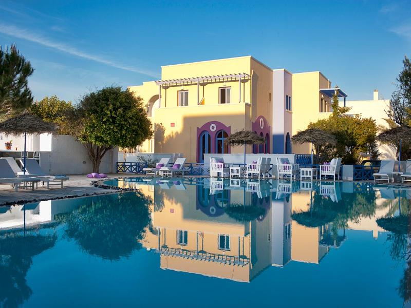 Acqua Vatos Santorini Hotel - carbon neutral hotel in Paros