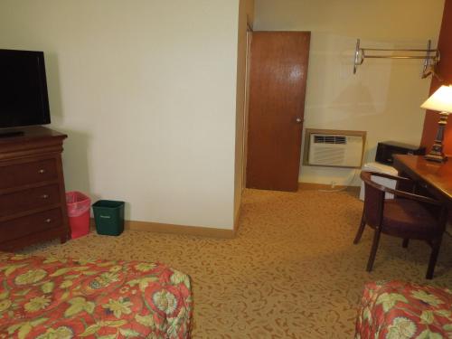 Slumberland Motel Mount Holly - photo 6