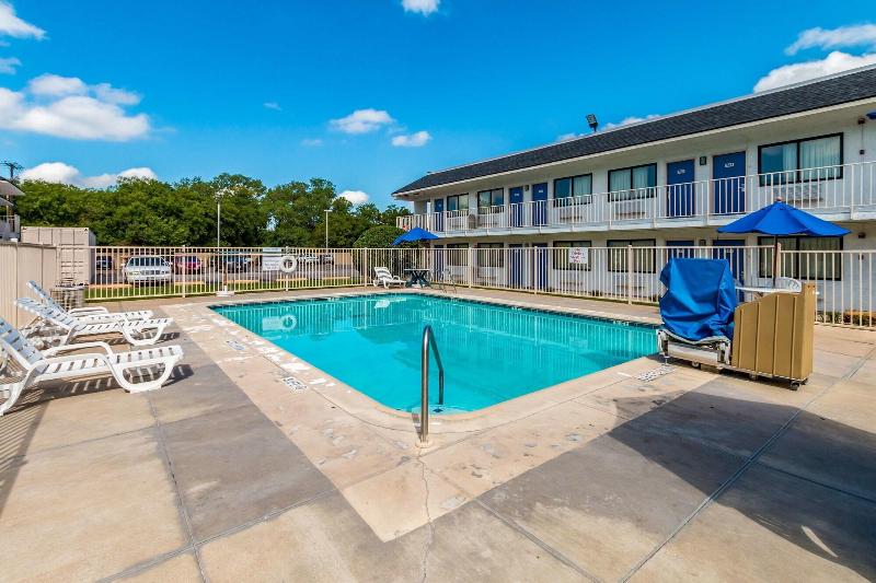 Motel 6 Bellmead TX Waco - photo 43